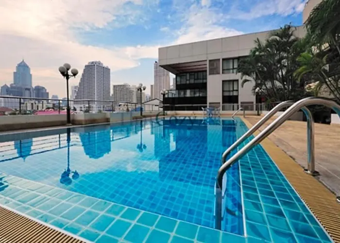 Apartment High Floor Great View 2br 2ba 3 Mins To Nana Bts *