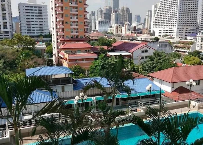 High Floor Great View 2br 2ba 3 Mins To Nana Bts Bangkok