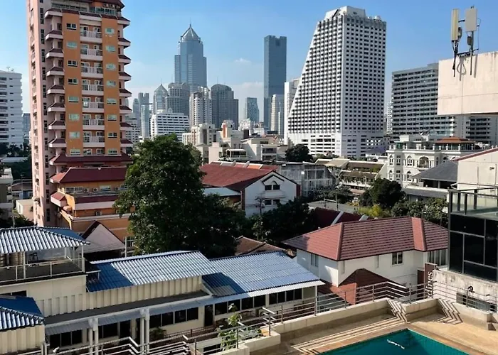 High Floor Great View 2br 2ba 3 Mins To Nana Bts * Bangkok